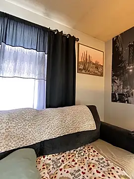 Snapshot of SidneyRaee chatting on 01/14/25, 05:12 SidneyRaee online show from 01/14/25, 05:12