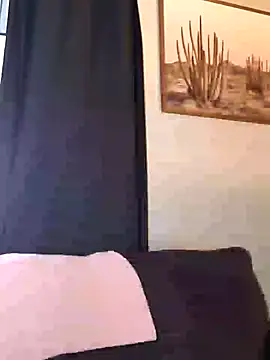 Snapshot of SidneyRaee chatting on 02/13/25, 06:38 SidneyRaee online show from 02/13/25, 06:38