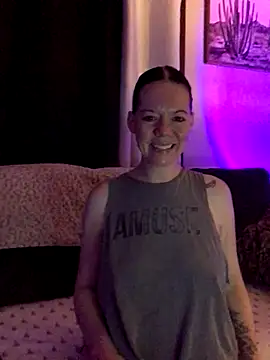 Snapshot of SidneyRaee chatting on 09/22/25, 11:12 SidneyRaee online show from 09/22/25, 11:12