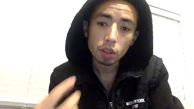 Snapshot of lilboygonewild chatting on 11/15/25, 01:14 lilboygonewild online show from 11/15/25, 01:14