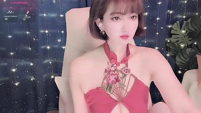 Snapshot of Mist_lili chatting on 12/27/24, 12:56 Mist lili online show from 12/27/24, 12:56