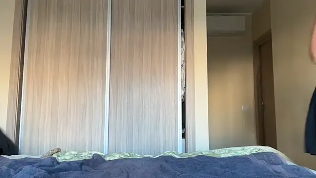 naughtyhollyxxxx online show from 10/24/25, 07:49