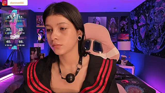 Snapshot of LanaKyutt chatting on 10/11/25, 01:31 LanaKyutt online show from 10/11/25, 01:31