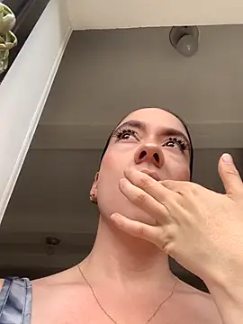 ImAlicee online show from 11/02/25, 06:10