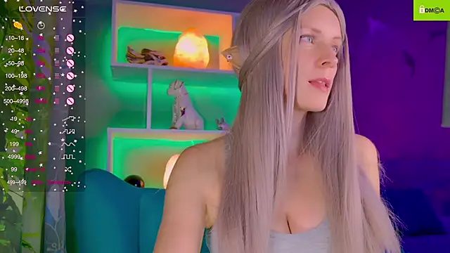 Snapshot of Flash_Summer chatting on 10/08/25, 12:08 Flash Summer online show from 10/08/25, 12:08