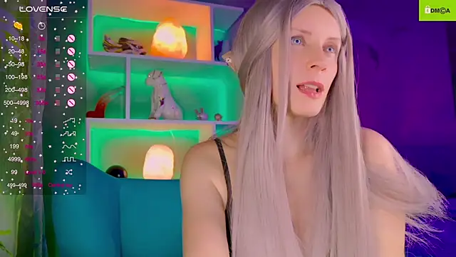 Snapshot of Flash_Summer chatting on 10/09/25, 12:08 Flash Summer online show from 10/09/25, 12:08