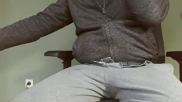 juanpalmox online show from 12/06/24, 07:43