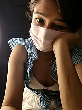 Snapshot of Angel_rani2 chatting on 02/21/25, 09:22 Angel rani2 online show from 02/21/25, 09:22
