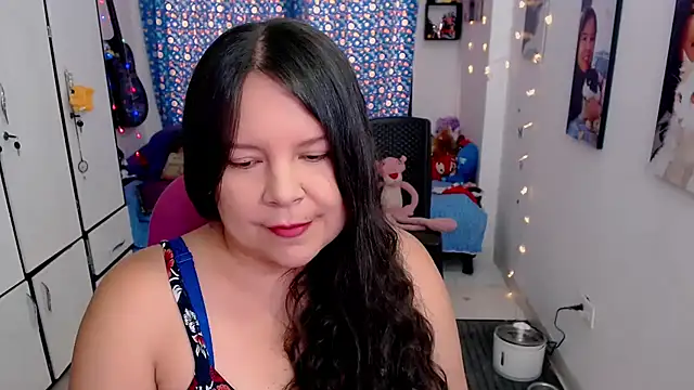 claryssa  online show from 09/18/25, 08:11