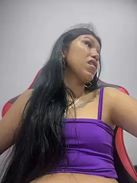 Snapshot of emily_rosse04 chatting on 02/26/25, 12:25 emily rosse04 online show from 02/26/25, 12:25