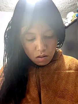 emily rosse04 online show from 11/06/25, 11:11