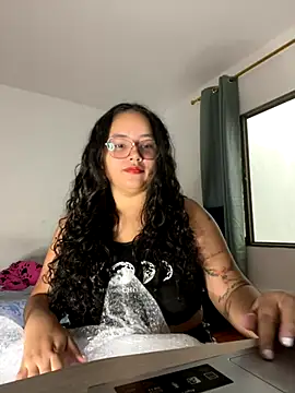 CurlyGirl 1 online show from 09/15/25, 07:14