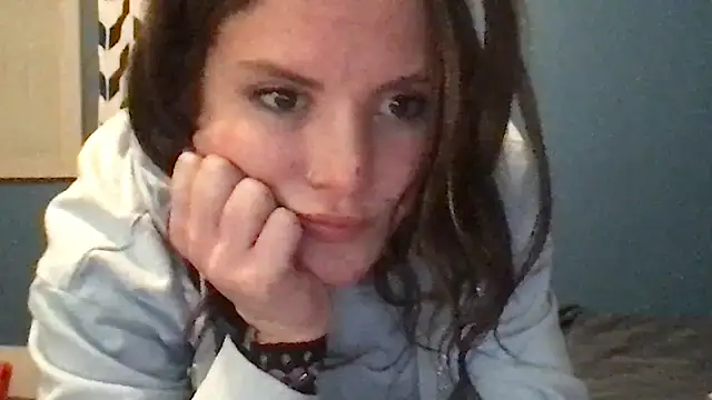 kittycatkendra online show from 11/18/25, 10:31