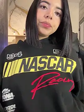 NicolRoss  online show from 11/09/25, 05:11