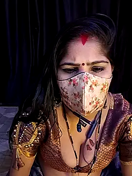 Snapshot of MUMTAJ_1 chatting on 01/07/25, 08:31 MUMTAJ 1 online show from 01/07/25, 08:31