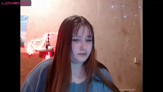 Snapshot of Light_Luna chatting on 12/16/24, 12:27 Light Luna online show from 12/16/24, 12:27