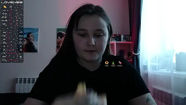 Snapshot of Light_Luna chatting on 02/10/25, 11:15 Light Luna online show from 02/10/25, 11:15