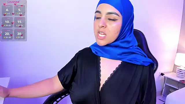 Nahid Jaziri1 online show from 12/22/24, 01:22