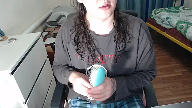 EvaMiron online show from 11/04/25, 05:45