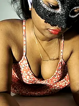 Snapshot of FANTASY_QUEEN_07 chatting on 11/04/25, 11:09 FANTASY QUEEN 07 online show from 11/04/25, 11:09