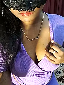 Snapshot of FANTASY_QUEEN_07 chatting on 11/19/25, 08:25 FANTASY QUEEN 07 online show from 11/19/25, 08:25