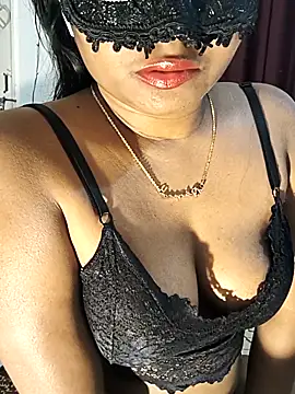 Snapshot of FANTASY_QUEEN_07 chatting on 11/19/25, 08:31 FANTASY QUEEN 07 online show from 11/19/25, 08:31