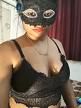 Snapshot of FANTASY_QUEEN_07 chatting on 11/21/25, 10:14 FANTASY QUEEN 07 online show from 11/21/25, 10:14