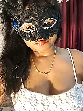 Snapshot of FANTASY_QUEEN_07 chatting on 11/22/25, 10:47 FANTASY QUEEN 07 online show from 11/22/25, 10:47