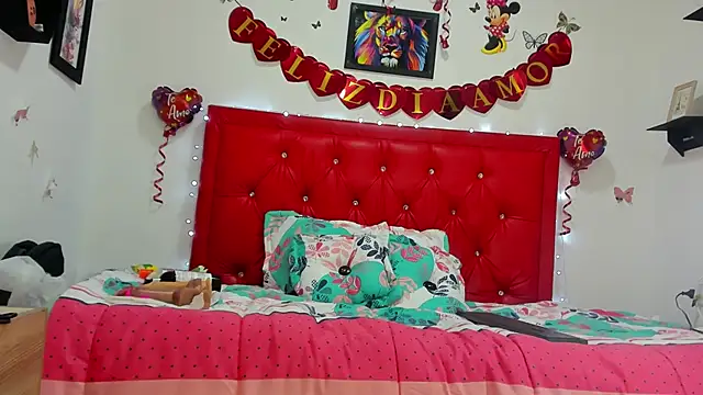 Snapshot of natasha_jurado chatting on 02/09/25, 02:06 natasha jurado online show from 02/09/25, 02:06