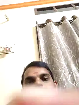 Snapshot of Ashish02345 chatting on 01/14/25, 07:11 Ashish02345 online show from 01/14/25, 07:11
