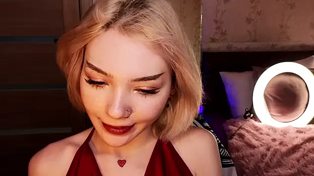 Snapshot of SandraBoyl chatting on 01/09/25, 04:08 SandraBoyl online show from 01/09/25, 04:08