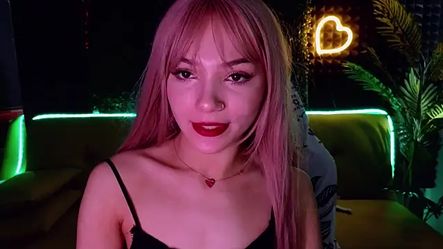 Snapshot of SandraBoyl chatting on 03/20/25, 04:18 SandraBoyl online show from 03/20/25, 04:18