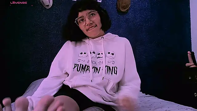 Snapshot of NinaYellow chatting on 01/21/25, 02:59 NinaYellow online show from 01/21/25, 02:59