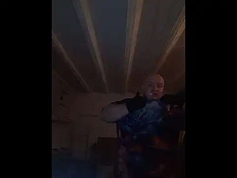 Snapshot of perversalus chatting on 10/11/25, 07:23 perversalus online show from 10/11/25, 07:23