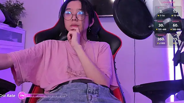 Snapshot of wexlee7 chatting on 10/23/25, 10:52 wexlee7 online show from 10/23/25, 10:52