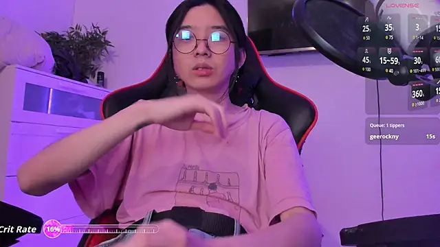 Snapshot of wexlee7 chatting on 10/24/25, 11:34 wexlee7 online show from 10/24/25, 11:34