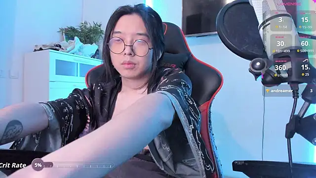 Snapshot of wexlee7 chatting on 11/11/25, 10:32 wexlee7 online show from 11/11/25, 10:32