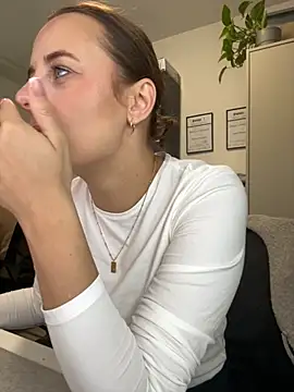 Hii Lolla online show from 10/10/25, 06:01