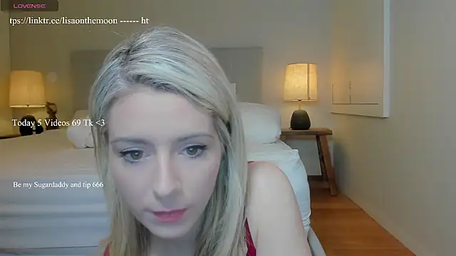 Lisaonthemoon online show from 11/15/25, 05:09