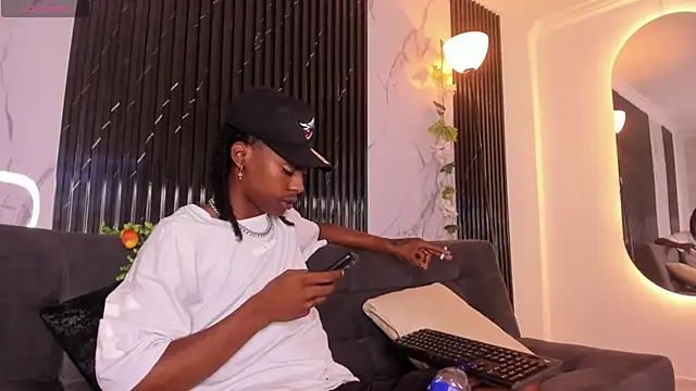 Snapshot of BRYXXXON1 chatting on 02/06/25, 12:05 BRYXXXON1 online show from 02/06/25, 12:05