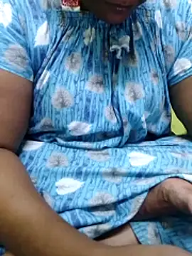 Tamilpriya46 online show from 10/19/25, 06:19