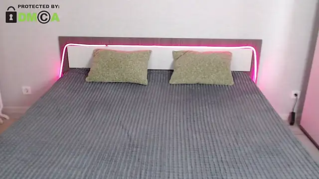 RonnieMilles online show from 12/06/24, 04:06