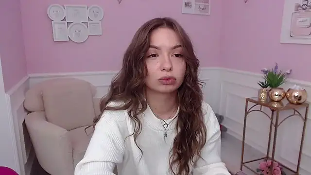 LucySkilar online show from 10/09/25, 04:32