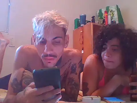 PitbullDiablo1 online show from 11/16/25, 06:46