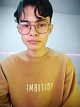 Dmitri Aksnes online show from 11/13/25, 08:52