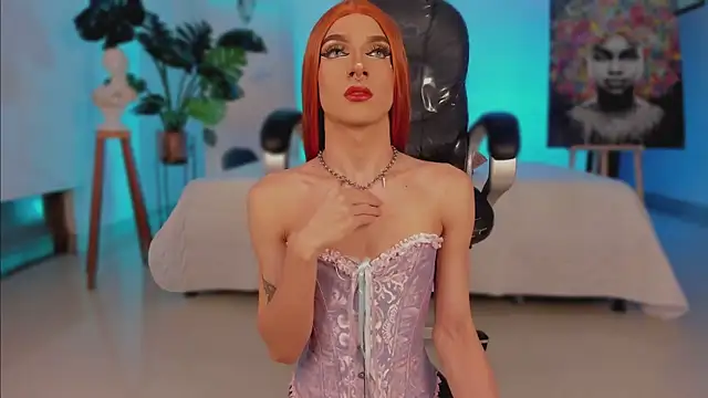 Taylor  foxxx online show from 12/03/24, 07:21