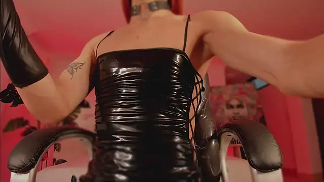 Taylor  foxxx online show from 12/04/24, 04:10