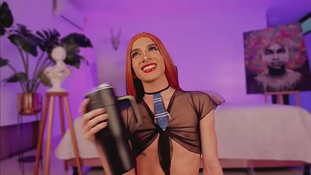 Taylor  foxxx online show from 01/08/25, 10:04