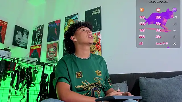 GaelOconner online show from 10/22/25, 03:18