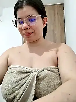 Snapshot of Danzel1105 chatting on 02/16/25, 03:38 Danzel1105 online show from 02/16/25, 03:38